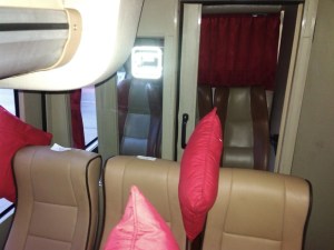 Interior Bus Kanaya